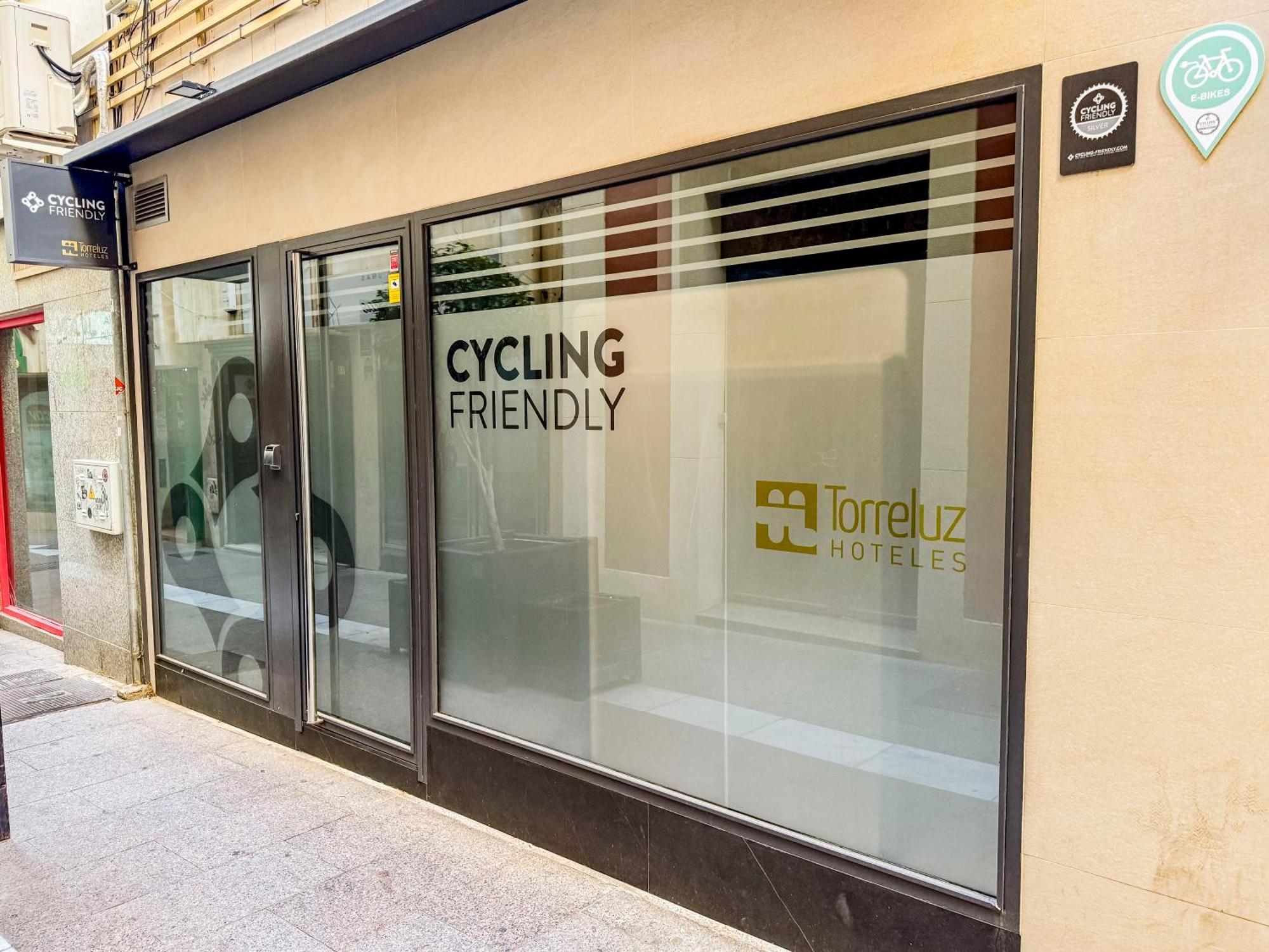 Torreluz Suites Almería Exteriör bild