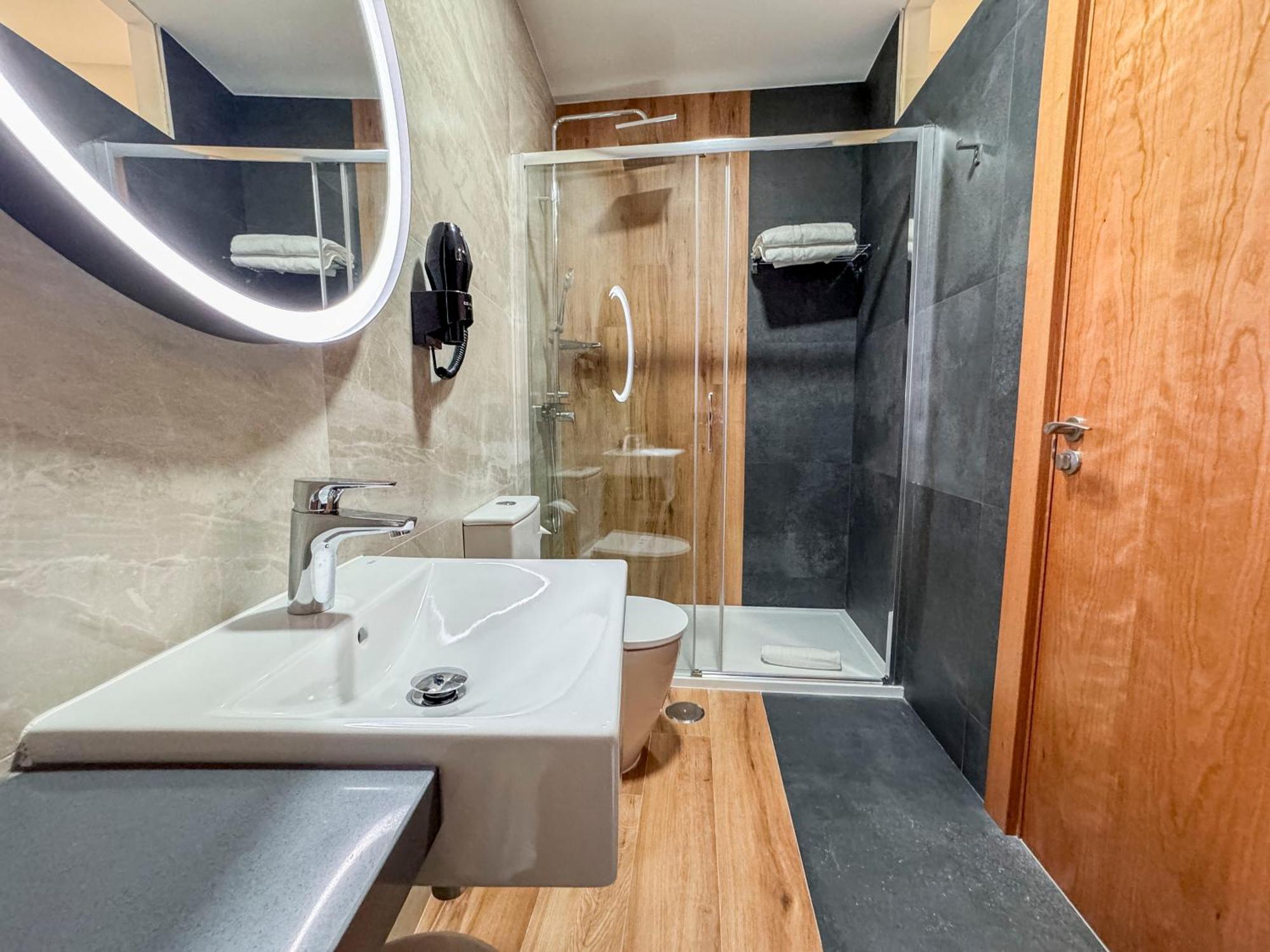 Torreluz Suites Almería Exteriör bild